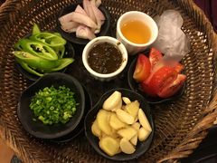 -刘姐啤酒鱼民族演艺餐厅(西街总店)