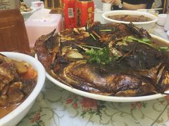 老汤酱炖水库鱼-晓华客栈 餐厅