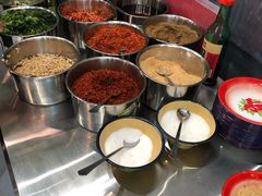 -马路边边麻辣烫联盟路店