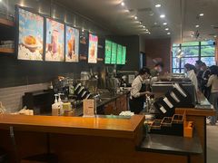 -星巴克(上海虹桥新天地二店)
