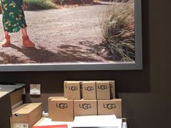 -UGG(燕莎奥特莱斯购物中心店)