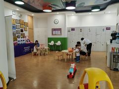 -爱威盛亲子俱乐部·纽约国际早托中心