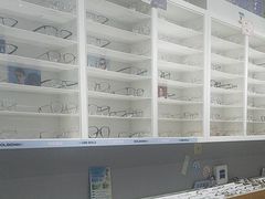 -天空之镜眼镜店蔡司依视路授权店(天通苑店)