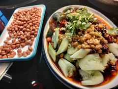 -鱼窝棚柴火铁锅炖(富山屯店)