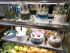 -焙丽拾光(麦凯乐直营店)