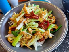 干锅有机花菜-米赫曼新疆餐厅·清真(老沪闵路店)
