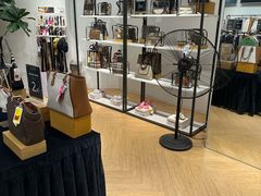 -唯品会(北京国瑞城店)