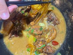 -锅老头海鲜铁锅炖