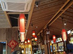 -野山舂·贵州现舂酸汤火锅(鸿通城店)