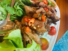 猪颈肉-Chom Cafe and Restaurant