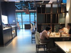 -煲王粤菜餐厅(中侨中心店)