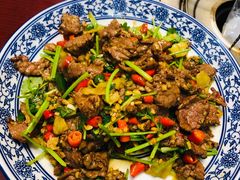小炒黄牛肉-湘聚南县土菜馆(龙山二路店)