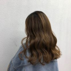 -T8 SALON
