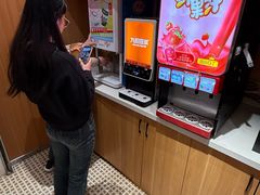 -龍歌自助小火锅(市南金茂湾店)