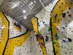 -问山MountQuest攀岩馆