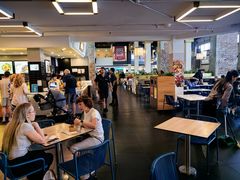 -伯肯黑德角名品折扣购物中心