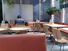 大堂-老乡鸡(上海白玉兰广场店)