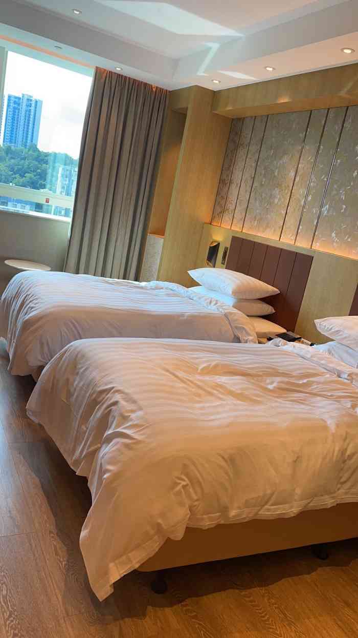 澳门骏龙酒店-"澳门真的是每家酒店都有赌场啊,这家房间很.