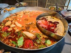 -楠小云·云南鲜菌·鲜牛自助火锅(九眼桥店)