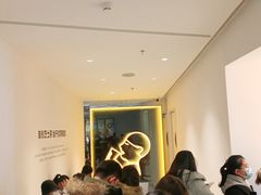 等位区-喜茶(烟台莱山万象汇店)