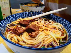 红烧牛肉面-素椒杂酱面(油篓街店)