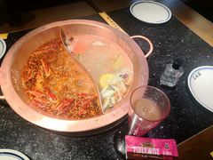-山城鼎重庆老火锅(西安钟楼店)