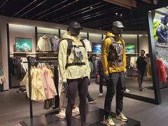 -凯乐石KAILAS(万国奥特莱斯店)