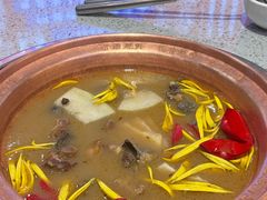 -阿婆情腊排骨火锅(金虹路店)