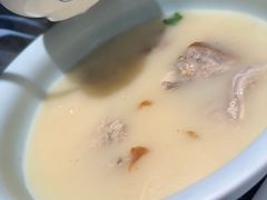 白菜豆腐鸭架汤-真地道京味府·鲜橙烤鸭·北京菜(朝外大街东大桥店)