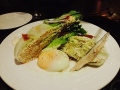 -恰餐厅及酒吧 CHAR Bar & Grill (北京丽都皇冠假日店)