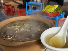 -广味炭炉鸡煲(宝业路分店)