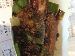 翅中-光头卤(湖北大学店)