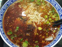 -陇上全荟兰州传统牛肉面(延吉路店)