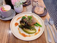 -FLOVIE FLORIST CAFE