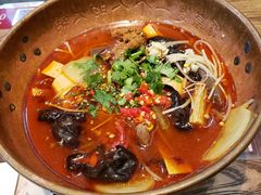 -成都你六姐·牛肉冒菜(上海环宇荟店)