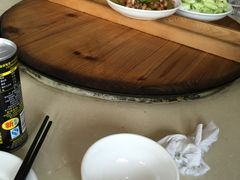-三江鱼东北特色铁锅炖(骆驼店)