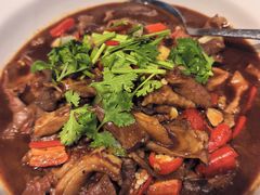 -三湘四水正宗湘菜(君峰路店)