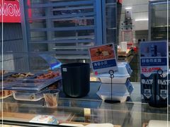 面包甜点陈列柜-墨茉点心局(梅溪湖新天地一店)