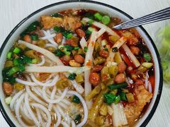 原味柳州螺蛳粉-忆螺巷螺蛳粉(步行街小巷店)