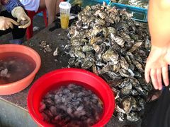 -霞涌市场海鲜摆卖区