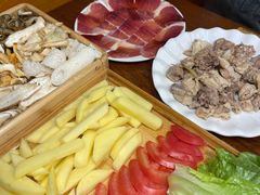 -宣威山野人家·云南菜·菌火锅(金碧店)