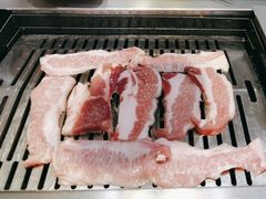 -臻牛烤肉