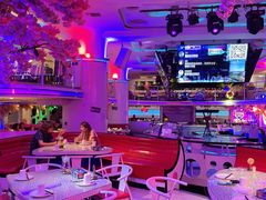 大堂-巴特餐饮6加1音乐餐吧·新疆菜