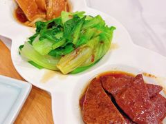 -财兜兜大黄山小馄饨