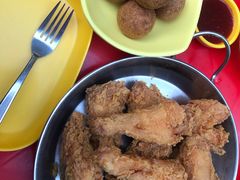 -BHC炸鸡(明洞总店)