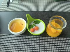 -亚洲国际大酒店·云顶阁旋转自助餐厅