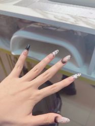 -丽心自助美甲美睫