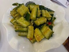 拍青瓜-东江渔村·古典园林·30年粤菜老字号(太和店)