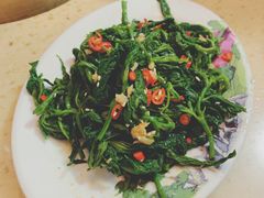 -芳村榕树头叹佬鸡煲(体育西店)