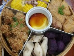 -黄桷树曹家私房菜(江与城店)